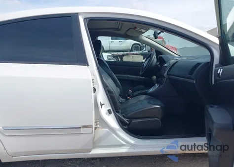 2010 Nissan Sentra 2.0Sl from USA, damaged, VIN 3N1AB6AP1AL677742